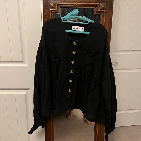 L.F. Markey “Kenny” box top in black, 100% linen, OS - Picture 3 of 9